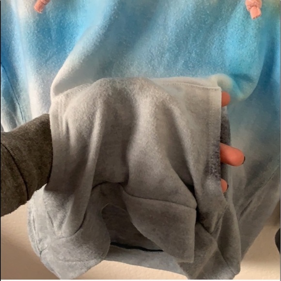 Theo and Spence Tie Dye V Neck Drawstring Hoodie - Picture 4 of 8